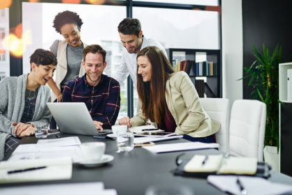 Why More Companies Are Asking Employees to Learn AI Skills Even If They Don’t Work in Tech